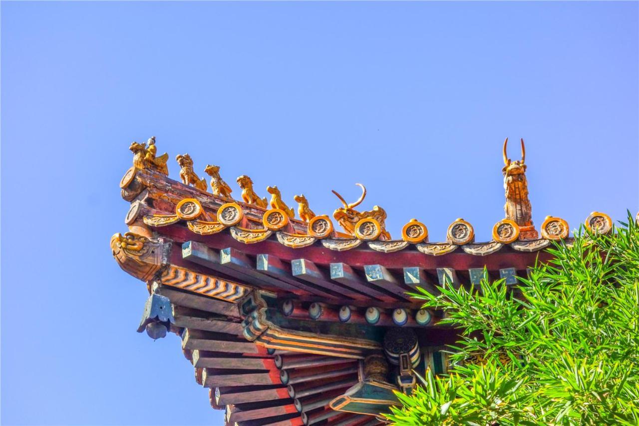 The East Hotel-Very Close To The Drum Tower,The Lama Temple,Houhai Bar Street,And The Forbidden City,There Are Many Old Beijing Traditional Hutongs Around The Hotel ,Experience The Culture Of Old Beijing Hutongs,Near Exit A Of Shichahai On Metro Line Exterior foto